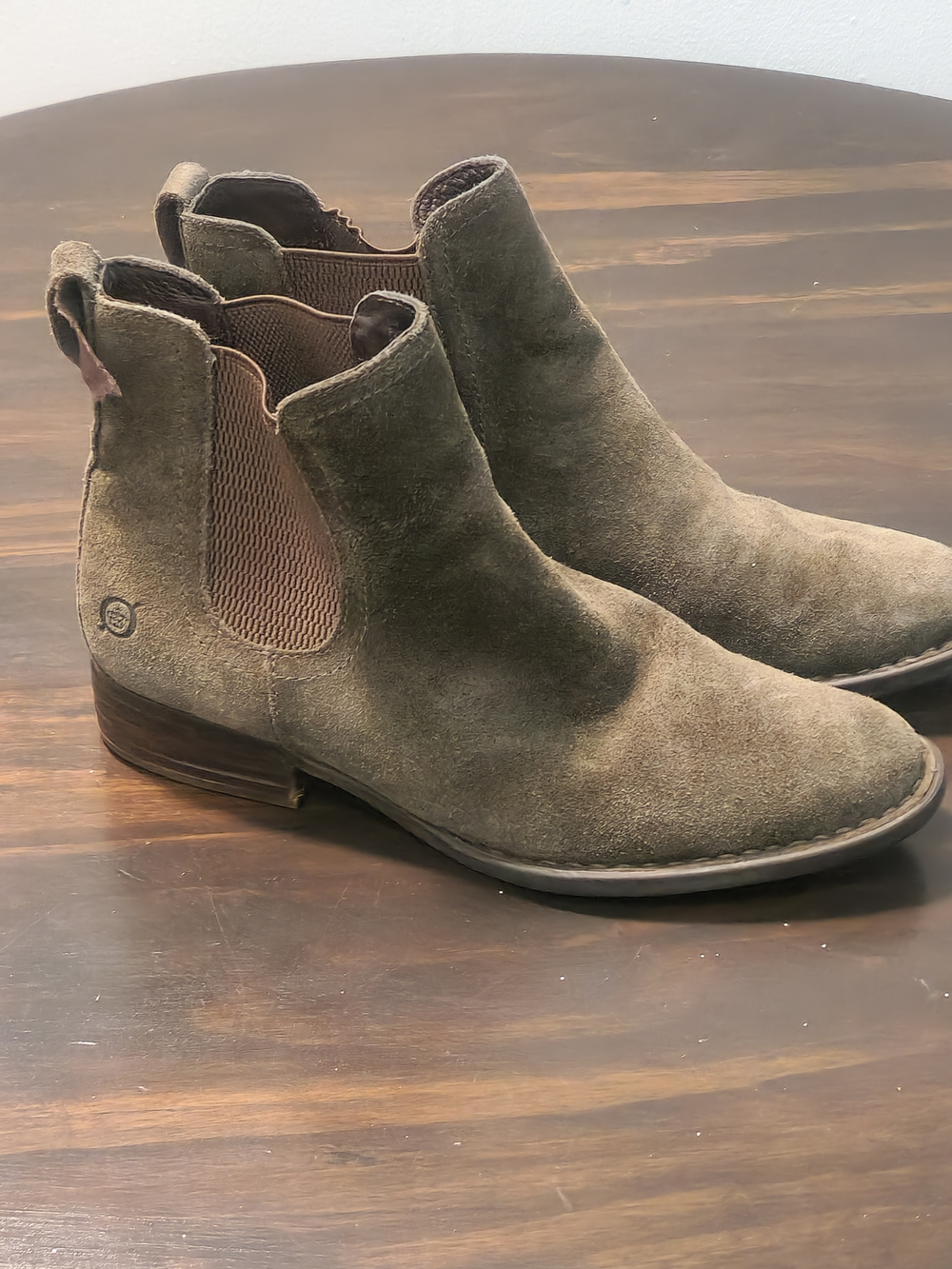 Børn Casco Olive Green Chelsea Boots | Suede & Full-Grain Leather | 6M - Picture 2 of 10
